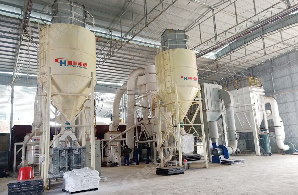 325目方解石粉磨機HCQ1290生產線廣西南寧老板投產